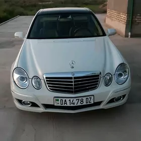 Mercedes-Benz E350 2009