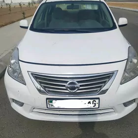 Nissan Sunny 2012