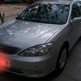 Toyota Camry 2004