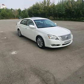 Toyota Avalon 2010