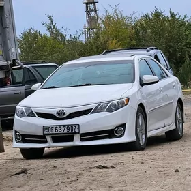 Toyota Camry 2013