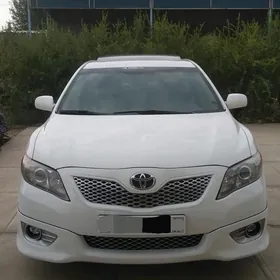 Toyota Camry 2011