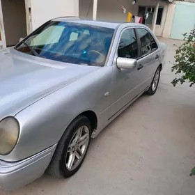 Mercedes-Benz 230E 1998