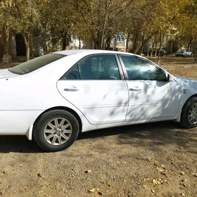 Toyota Camry 2004