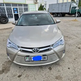 Toyota Camry 2016