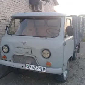 UAZ 2206 1999