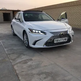 Lexus ES 350 2019