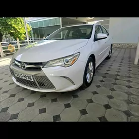 Toyota Camry 2016