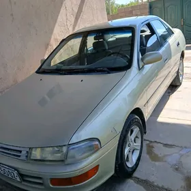 Toyota Carina 1992