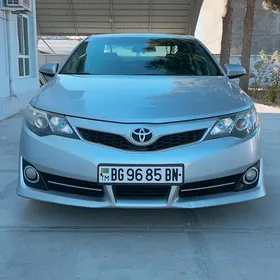 Toyota Camry 2013