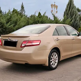 Toyota Camry 2010