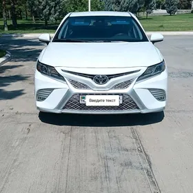 Toyota Camry 2018