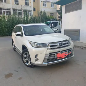 Toyota Highlander 2018