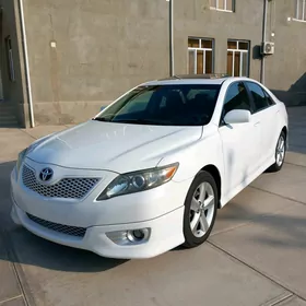 Toyota Camry 2011