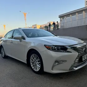 Lexus ES 350 2016