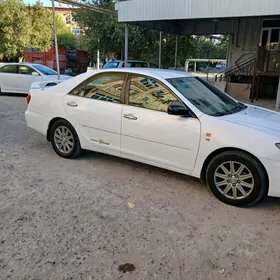 Toyota Camry 2004