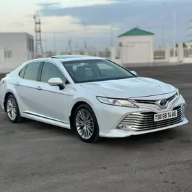 Toyota Camry 2018