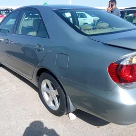 Toyota Camry 2005