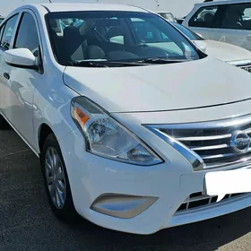 Nissan Versa 2017