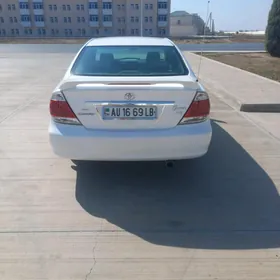 Toyota Camry 2004