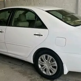 Toyota Camry 2005