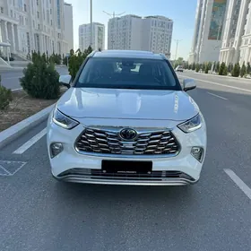 Toyota Highlander 2020