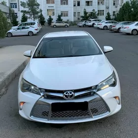 Toyota Camry 2016