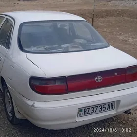 Toyota Carina 1993