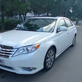 Toyota Avalon 2010