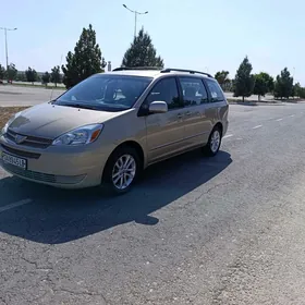 Toyota Sienna 2005