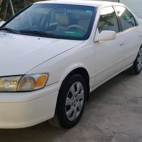 Toyota Camry 2000