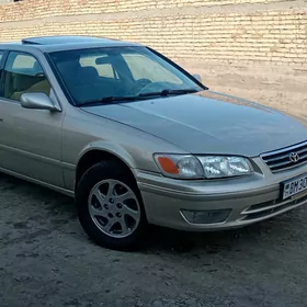 Toyota Camry 2001