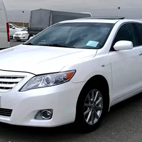 Toyota Camry 2011