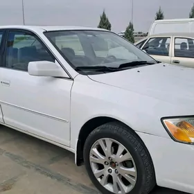 Toyota Avalon 2001