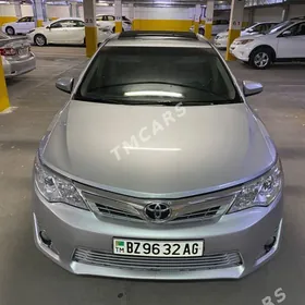 Toyota Camry 2012