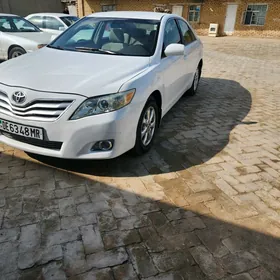 Toyota Camry 2011