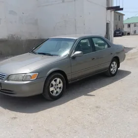 Toyota Camry 2001