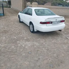 Toyota Camry 1998