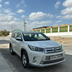 Toyota Highlander 2019