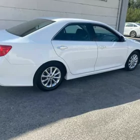 Toyota Camry 2013