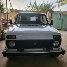 Lada Niva 2001