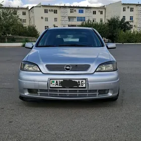 Opel Astra 2000