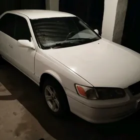 Toyota Camry 1999