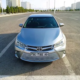 Toyota Camry 2015