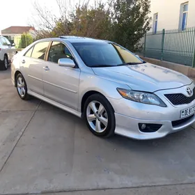 Toyota Camry 2010