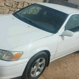 Toyota Camry 2000