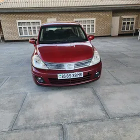 Nissan Versa 2010