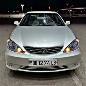 Toyota Camry 2004