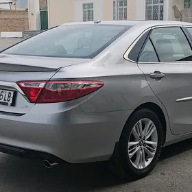 Toyota Camry 2016