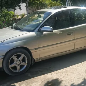 Opel Omega 2000